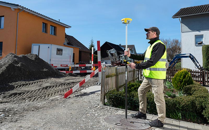 GeoMax Zenith16 GNSS RTK Receiver