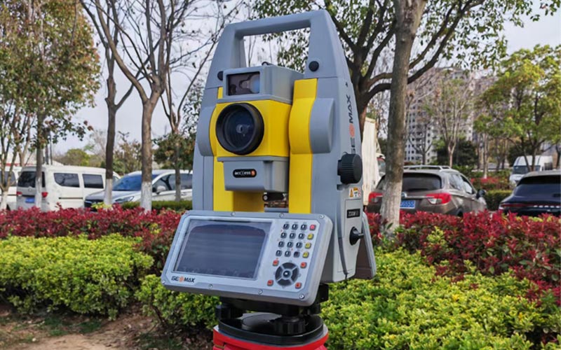 GeoMax Zoom75 Pro Total Station