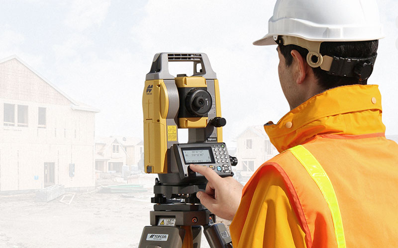 TOPCON GM-52 Total Station