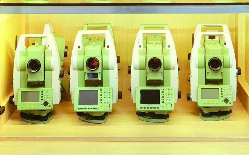 Used Leica TS02 Total Station