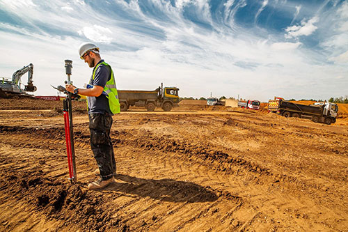 GNSS RTK vs Total Station: Which Should You Choose for Surveying?