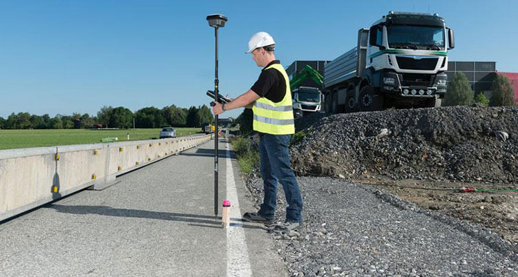 RTK Radio vs NTRIP: Which Correction Method Should You Use? RTK Radio vs NTRIP: Which Correction Method Should You Use?